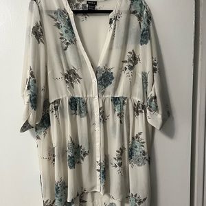 Very gently worn sheer high-low top